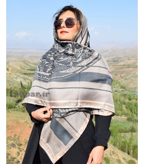 روسری Louis Vuitton ابریشم قواره 140*140 دور دست دوز